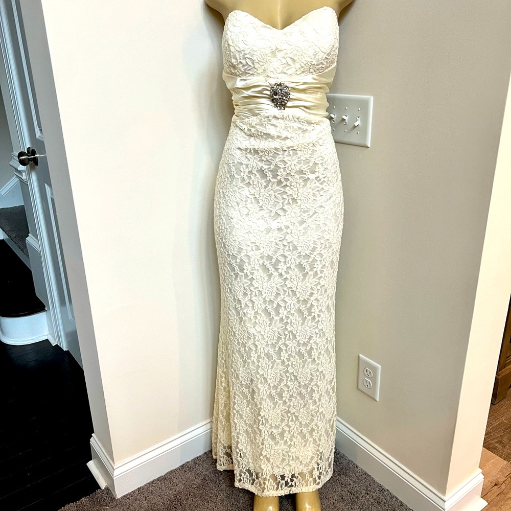 Juno ivory strapless lace dress